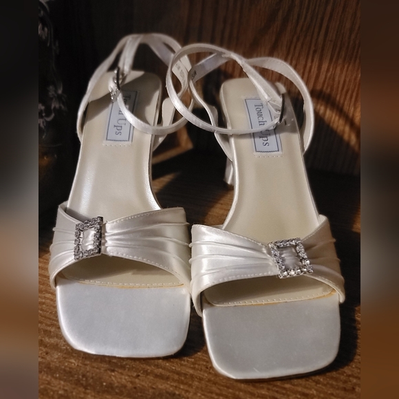 Beautiful Formal Shoes - Picture 11 of 12